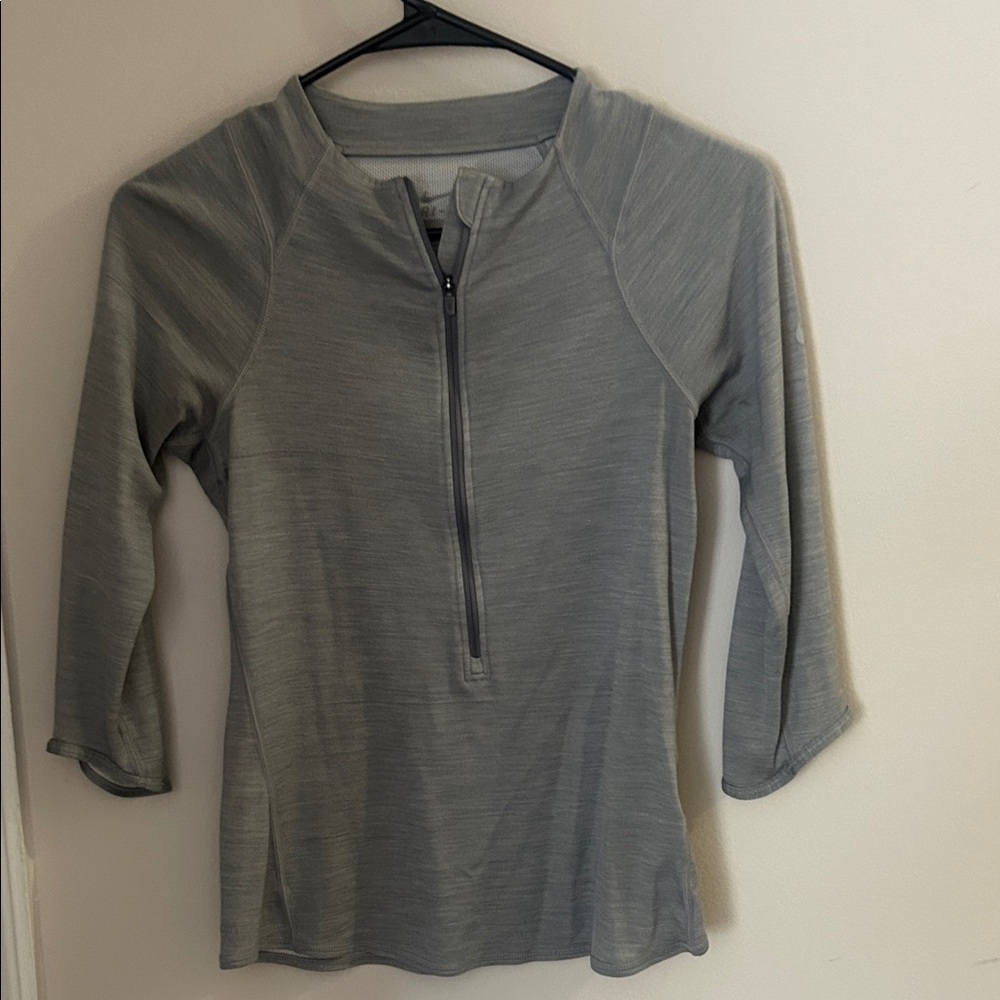 Nike Women's Heather Gray Long Sleeve Top